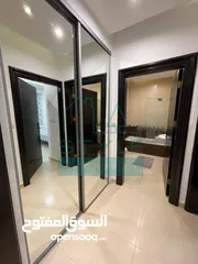  16 شقة طابق اول  مساحة الشقة 210 متر مربع خلف السفاره السعودية