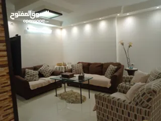  11 شقه مفروشه