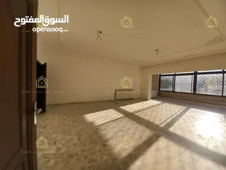  30 شقة ارضية من فيلا مع ترسات خلدا