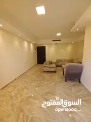  3 شقة مفروشة للايجار في دير غبار مع حديقة واسعة