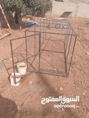  1 قفص حديد ملفوف شبك من جميع الجهات