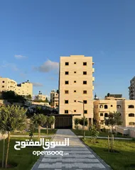  1 شقتين للبيع بإطلاله جميلة ومنطقة راقية