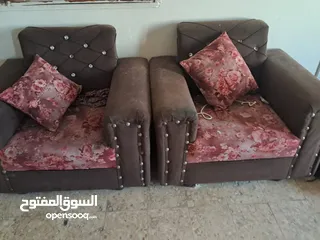  4 عفش للبيع مستعمل بحالة جيدة يحتاج لغسيل
