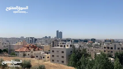  2 شقه ارضيه للبيع في خلدا مع ترس و مدخل خاص