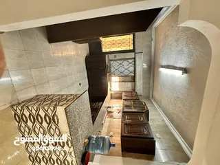  5 شقة للبيع في جبل الزهور الاسكانات خلف مسجد خليل السالم