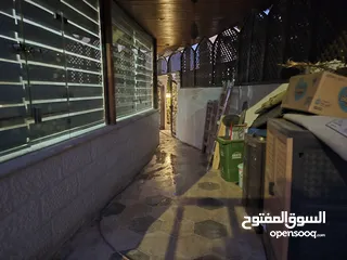  5 شقه ارضيه مستقله شبه فيلا للبيع