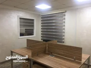  17 كاونتر خشب  أشكال منوعة وكافة الأثاث المكتبي. توصيل لجميع المحافظات