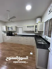  12 منزل جميل للبيع العامرات مدينة النهضة 7-1 بالقرب من الخدمات فرصة للشراء