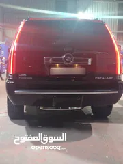  9 كاديلاك اسكاليد بلاتينيوم للبيع