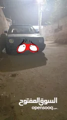  1 عندي جولف Mk2موديل 87 محدثه منتهيه 8سنوات  عدم ترخيص  شغاله بمشي فيها