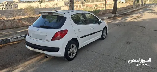  2 بيجو 207موديل 2009_اتومتيك _ماتور 1600-بنزين اصل برايفت _فحص الف صلاة النبي نظيفة من الاخر