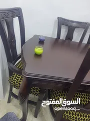  2 طاوله سفره خشب زان بالكامل 6 كراسي ضغط استعمال اشي بسيط جداً ..