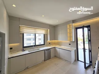  5 ارقى مناطق جبل عمان شقة جديدة فخمة ملوكية للإيجار 250 متر طابق ثاني