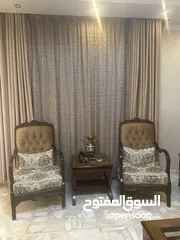  7 طقم كنب 9 مقاعد + طقم طاولات وسط