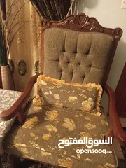  4 كنب لغرفة الضيوف للبيع السعر 200 قابل للتفاوض للجادين