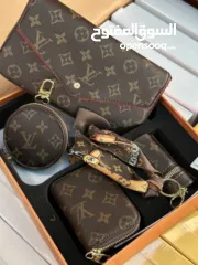  1 بكج ماركات عالمية بسعر ولا بالأحلام! الآن بإمكانك تمتلك بكج فاخر من CHANEL أو Louis Vuitton