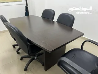  4 مكاتب للبيع