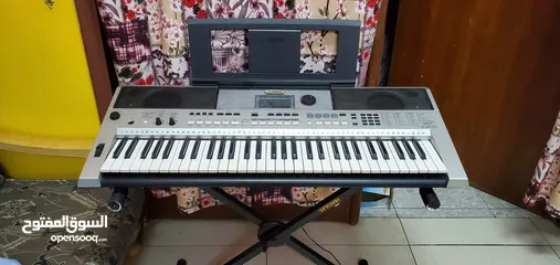  1 Yamaha keyboard 1455