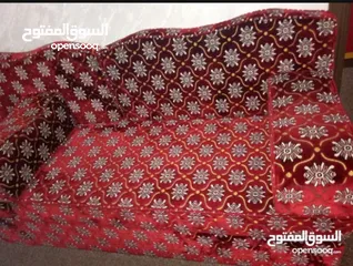  4 اثاث غرفة جلوس طقم كنب حرف U اثاث مستعمل بجودة جديدة