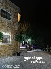  22 شاليه بسعر مغري لاستثمار  مطل ومرتفع  اطلاله وروعه من الجمال ومناظر خرافيه اقرا ا التفاصيل جيدا