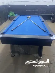  1 طاولة بلياردو ثمانية قدم