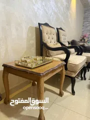  7 غرفة جلوس صالون 9 مقاعد تفصيل من خشب سويد وزان مريحه مع طقم طاولات وسط من الزان .. للبيع بسعر مغري