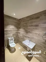  3 فيلا للايجار في غيل الشبول Villa for rent in Ghail Al-Shaboul