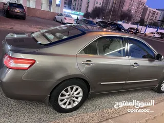  8 Toyota Camry 2011 GLX  Top modal