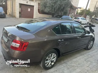  4 سكودا اوكتافيا مميزة عداد قليل