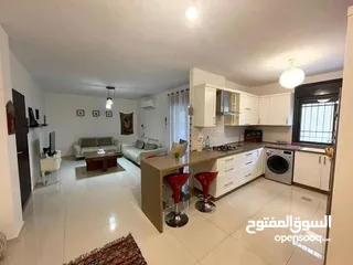  3 شقه للبيع في الطيره خلف المدرسه الانجيليه مع حديقه