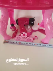  29 طاولة مكياج بنات عدد 2  Two girls' makeup tables