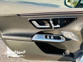  18 Mercedes benz EQE 350