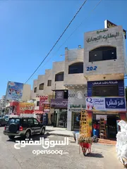  3 للإيجار مكاتب تجاريه  عدد 2  مساحات مختلفه 65 م و 45 م شارع وصفي التل / اشارات العساف