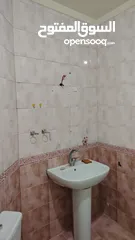 13 شقة ثلاث غرف نوم وحمامين من المالك