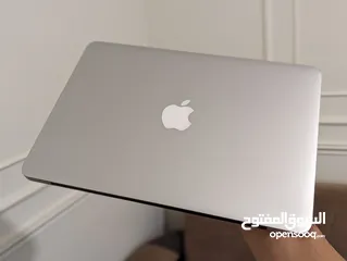  4 Apple Macbook Air 13