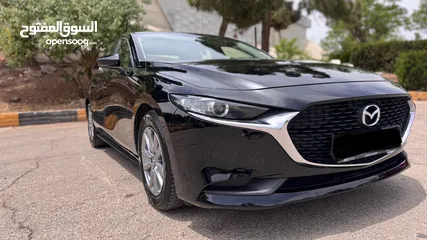  4 مازدا زوم 3 SkyActive مايلد هايبرد 2023 وارد الخياط عداد 43 ألف فقط كرت ابيض