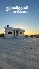  3 فيلا للبيع