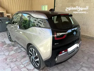  4 BMW i3 Tera Rex 2016 للبيع ماشية 64.000 كم Low Mileage ، من و بحالة الوكالة كهرباء و بنزين (أبو خضر)
