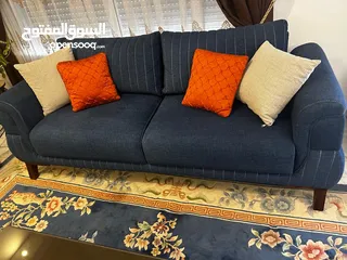  1 طقم جلوس مع طاولات للبيع