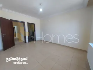  4 شقة طابق ثاني للبيع في حي الصحابة بمساحة بناء 215 م