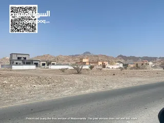  4 ارض للبيع بمصفوت سكنى زاوية شارعين