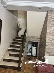  5 منزل دوبلكس طابقين للبيع حي عدن