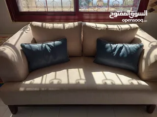  6 طقم صالون بحالة ممتازة جدا شبه جديد واجهزة كهربائية للبيع