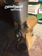  1 ماكينة طحن قهوة