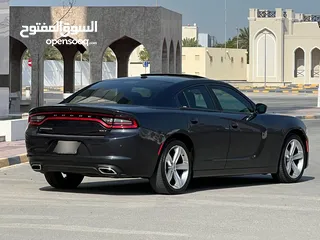  4 Dodge CHARGER SXT v6 model 2018 FOR SALE