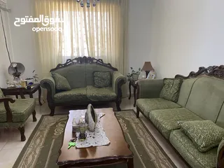 1 طقم كنب للبيع بحالة جيدة جدا