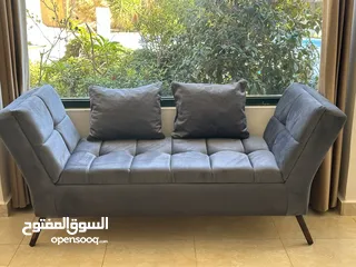 2 طقم كنب جلد اسود matt 3 قطع السعر. 280 دينار