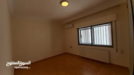  11 شقة غير مفروشة للايجار في دير غبار ( Property 41450 )-175063891