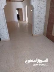  4 بيت للايجار
