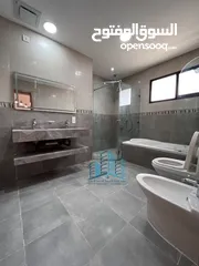  6 فيلا راقية بمصعد Beautiful 5+1 BR Villa in MQ